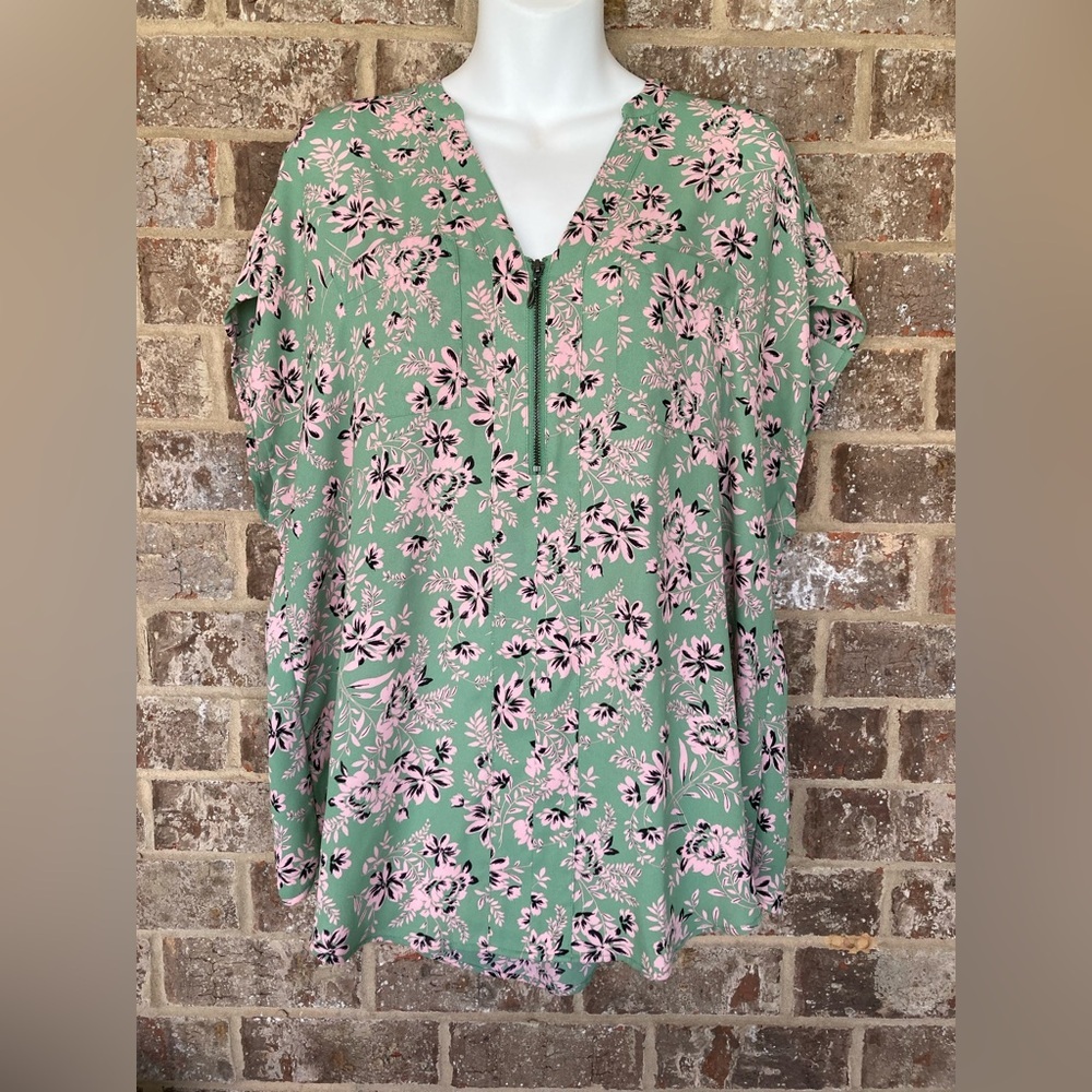 TORRID GEORGETTE ZIP-FRONT DOLMAN BLOUSE SIZE 0 LARGE